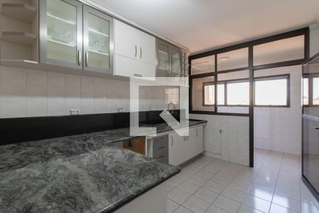 Apartamento para alugar com 129m², 4 quartos e 2 vagas Apartamento para alugar com 129m², 4 quartos e 2 vagasCozinha