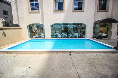 Apartamento à venda com 42m², 1 quarto e 1 vagaÁrea comum - Piscina