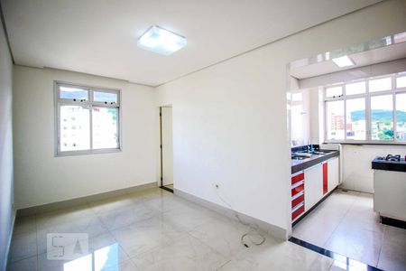 Sala de apartamento à venda com 1 quarto, 42m² em Cruzeiro, Belo Horizonte