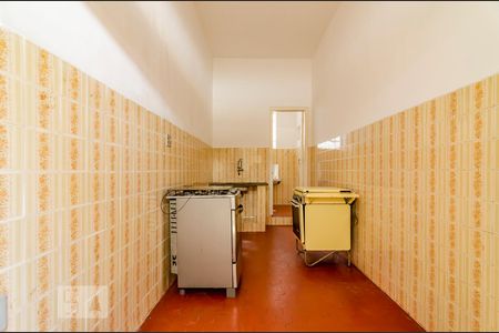 Cozinha de kitnet/studio para alugar com 1 quarto, 70m² em Sagrada Família, Belo Horizonte