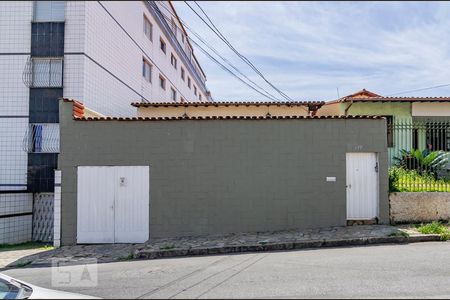 Fachada de kitnet/studio para alugar com 1 quarto, 70m² em Sagrada Família, Belo Horizonte