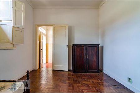 Quarto de kitnet/studio para alugar com 1 quarto, 70m² em Sagrada Família, Belo Horizonte