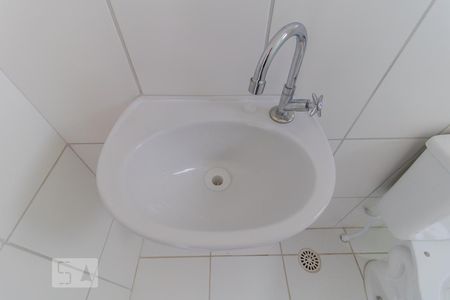 Detalhe banheiro de kitnet/studio para alugar com 1 quarto, 25m² em Vila Campanela, São Paulo