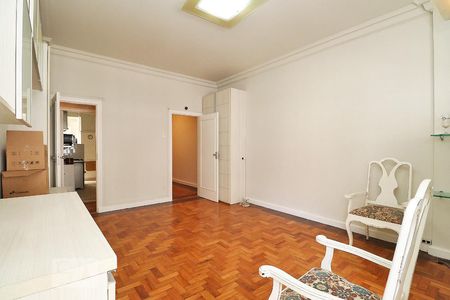 Sala. de apartamento para alugar com 3 quartos, 128m² em Leme, Rio de Janeiro