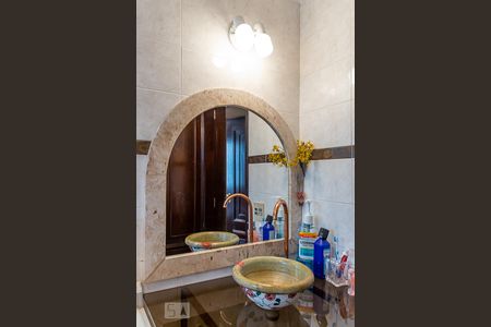 Apartamento à venda com 65m², 2 quartos e 1 vaga Apartamento à venda com 65m², 2 quartos e 1 vagaBanheiro