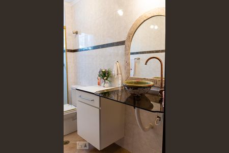 Apartamento à venda com 65m², 2 quartos e 1 vaga Apartamento à venda com 65m², 2 quartos e 1 vagaBanheiro