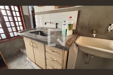 Casa para alugar com 440m², 8 quartos e 4 vagasCozinha e Area Serviço Kitnet