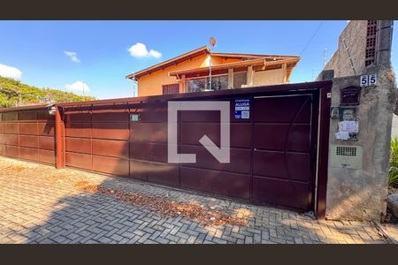 Casa para alugar com 440m², 8 quartos e 4 vagasFachada