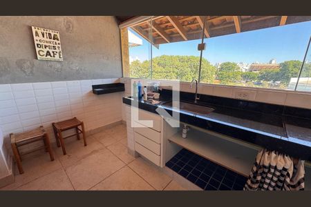 Casa para alugar com 440m², 8 quartos e 4 vagasCozinha Casa 1