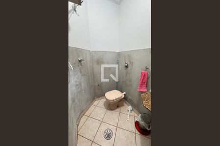 Casa para alugar com 440m², 8 quartos e 4 vagasBanheiro Casa 3