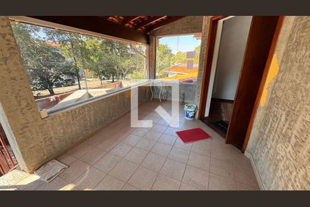 Casa para alugar com 440m², 8 quartos e 4 vagasEntrada Casa 1