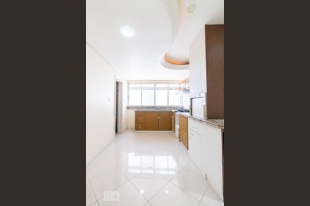 Cozinha de apartamento para alugar com 3 quartos, 106m² em Petrópolis, Porto Alegre