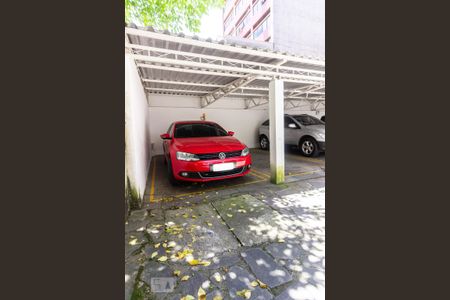 Vaga de apartamento para alugar com 3 quartos, 106m² em Petrópolis, Porto Alegre