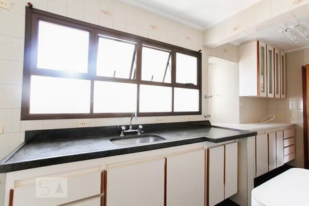 Apartamento à venda com 94m², 3 quartos e 3 vagasCozinha