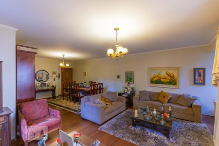 Sala de apartamento à venda com 4 quartos, 200m² em Cambuí, Campinas