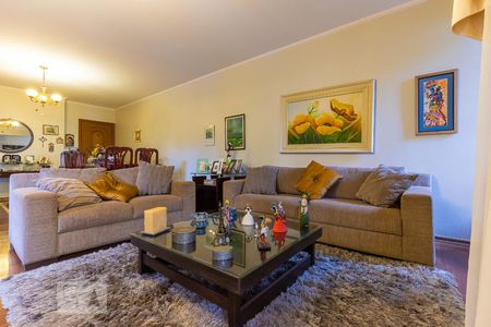 Sala de apartamento à venda com 4 quartos, 200m² em Cambuí, Campinas