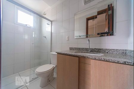 Banheiro do Quarto 3 de apartamento para alugar com 3 quartos, 97m² em Campestre, Santo André