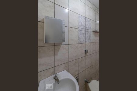 Casa para alugar com 80m², 2 quartos e sem vaga Casa para alugar com 80m², 2 quartos e sem vagaBanheiro