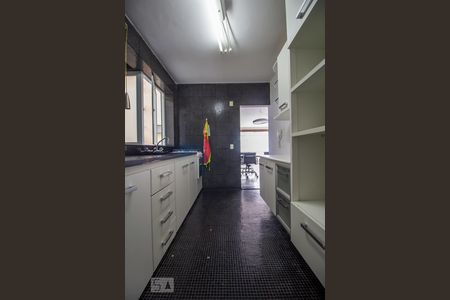 Apartamento à venda com 114m², 1 quarto e 1 vaga
