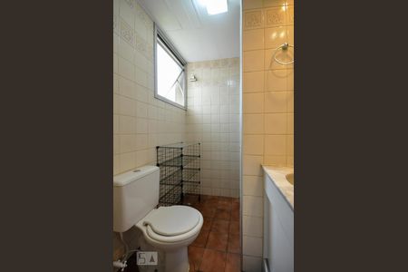 Banheiro de apartamento à venda com 1 quarto, 40m² em Vila Lídia, Campinas