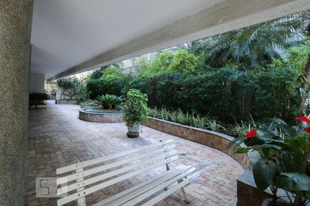 Apartamento à venda com 100m², 2 quartos e 1 vagaÁrea comum