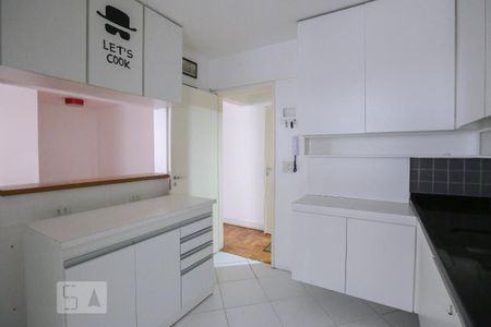 Apartamento à venda com 100m², 2 quartos e 1 vagaCozinha