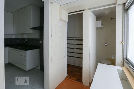 Apartamento à venda com 100m², 2 quartos e 1 vagaÁrea de Serviço