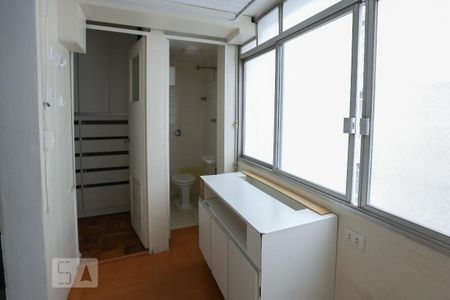 Apartamento à venda com 100m², 2 quartos e 1 vagaÁrea de Serviço
