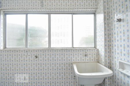 Apartamento para alugar com 157m², 3 quartos e 1 vagaÁrea de serviço