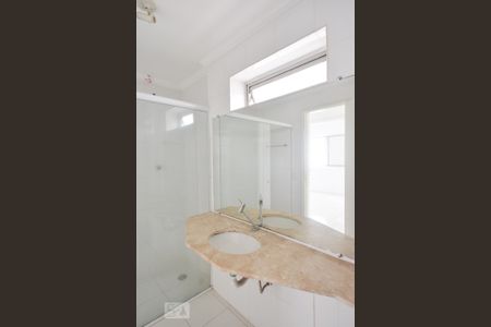 Apartamento para alugar com 157m², 3 quartos e 1 vagaBanheiro