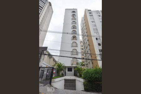 Apartamento para alugar com 157m², 3 quartos e 1 vagaFachada