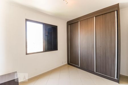 Quarto 2 de apartamento para alugar com 2 quartos, 62m² em Vila Invernada, São Paulo