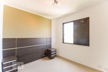 Quarto 2 de apartamento para alugar com 2 quartos, 62m² em Vila Invernada, São Paulo