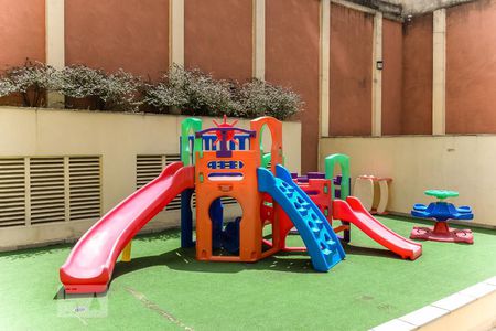 Apartamento para alugar com 62m², 2 quartos e 1 vagaPlayground