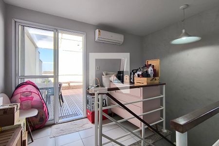 Apartamento para alugar com 189m², 3 quartos e 2 vagas Apartamento para alugar com 189m², 3 quartos e 2 vagasHall social - Segundo Piso