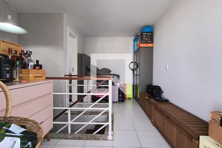 Apartamento para alugar com 189m², 3 quartos e 2 vagas Apartamento para alugar com 189m², 3 quartos e 2 vagasHall social - Segundo Piso