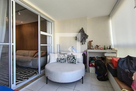 Apartamento para alugar com 189m², 3 quartos e 2 vagas Apartamento para alugar com 189m², 3 quartos e 2 vagasVaranda