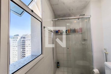 Apartamento para alugar com 189m², 3 quartos e 2 vagas Apartamento para alugar com 189m², 3 quartos e 2 vagasBanheiro da Suíte