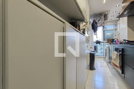 Apartamento para alugar com 189m², 3 quartos e 2 vagas Apartamento para alugar com 189m², 3 quartos e 2 vagasCozinha - Armários