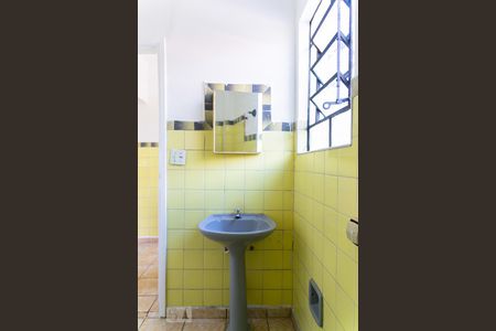 Casa à venda com 120m², 2 quartos e 2 vagasBanheiro