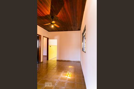 Sala de casa à venda com 2 quartos, 120m² em Vila Nair, São Paulo