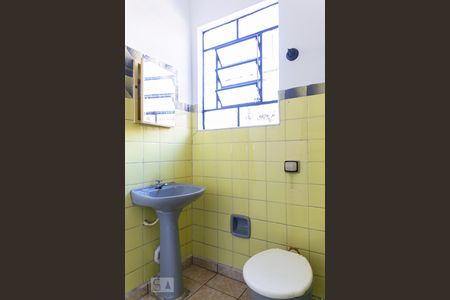 Casa à venda com 120m², 2 quartos e 2 vagasBanheiro