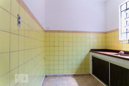 Casa à venda com 120m², 2 quartos e 2 vagasCozinha