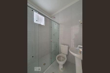 Banheiro da suíte de apartamento para alugar com 1 quarto, 30m² em Liberdade, São Paulo