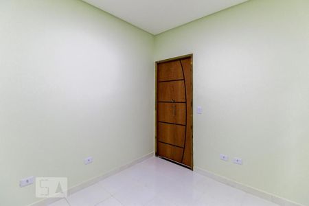 Quarto 01 de casa para alugar com 2 quartos, 65m² em Vila Granada, São Paulo