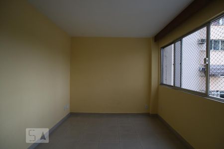 Apartamento à venda com 70m², 3 quartos e sem vagaSala