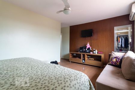 Casa para alugar com 300m², 4 quartos e 2 vagasQuarto Suíte
