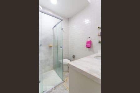 Casa para alugar com 300m², 4 quartos e 2 vagasBanheiro