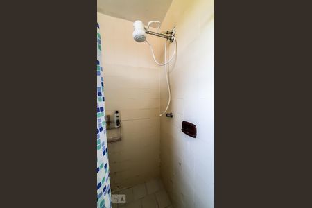 Banheiro de apartamento à venda com 3 quartos, 80m² em Bom Jesus, Porto Alegre
