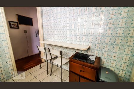 Cozinha de apartamento à venda com 3 quartos, 80m² em Bom Jesus, Porto Alegre